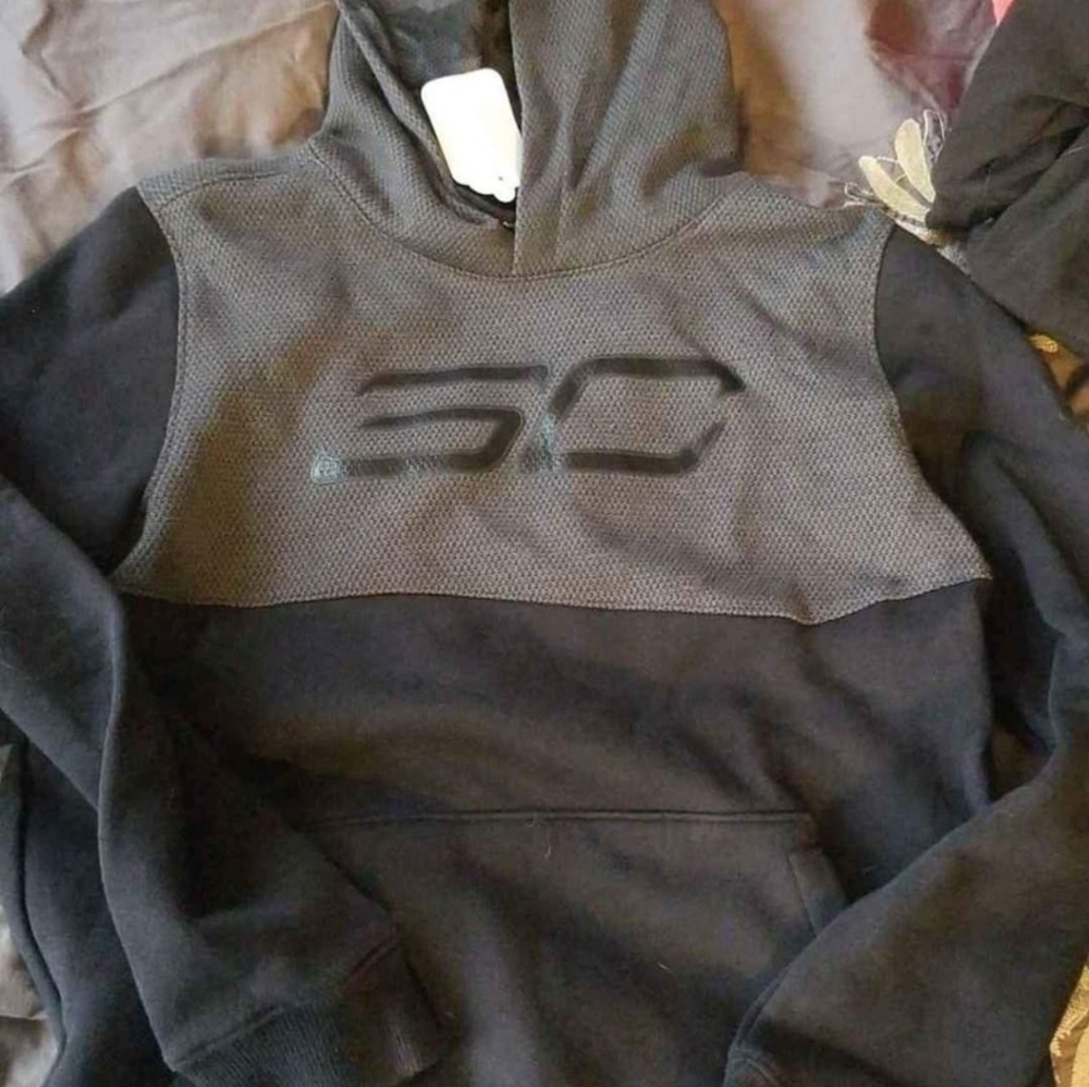 Stephen Curry Hoodie NWT Y/L